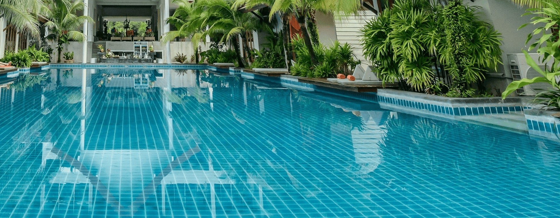 Entretien de Piscine • Spa • Dépannage • Recherche de fuite • Rénovation • Arrosage